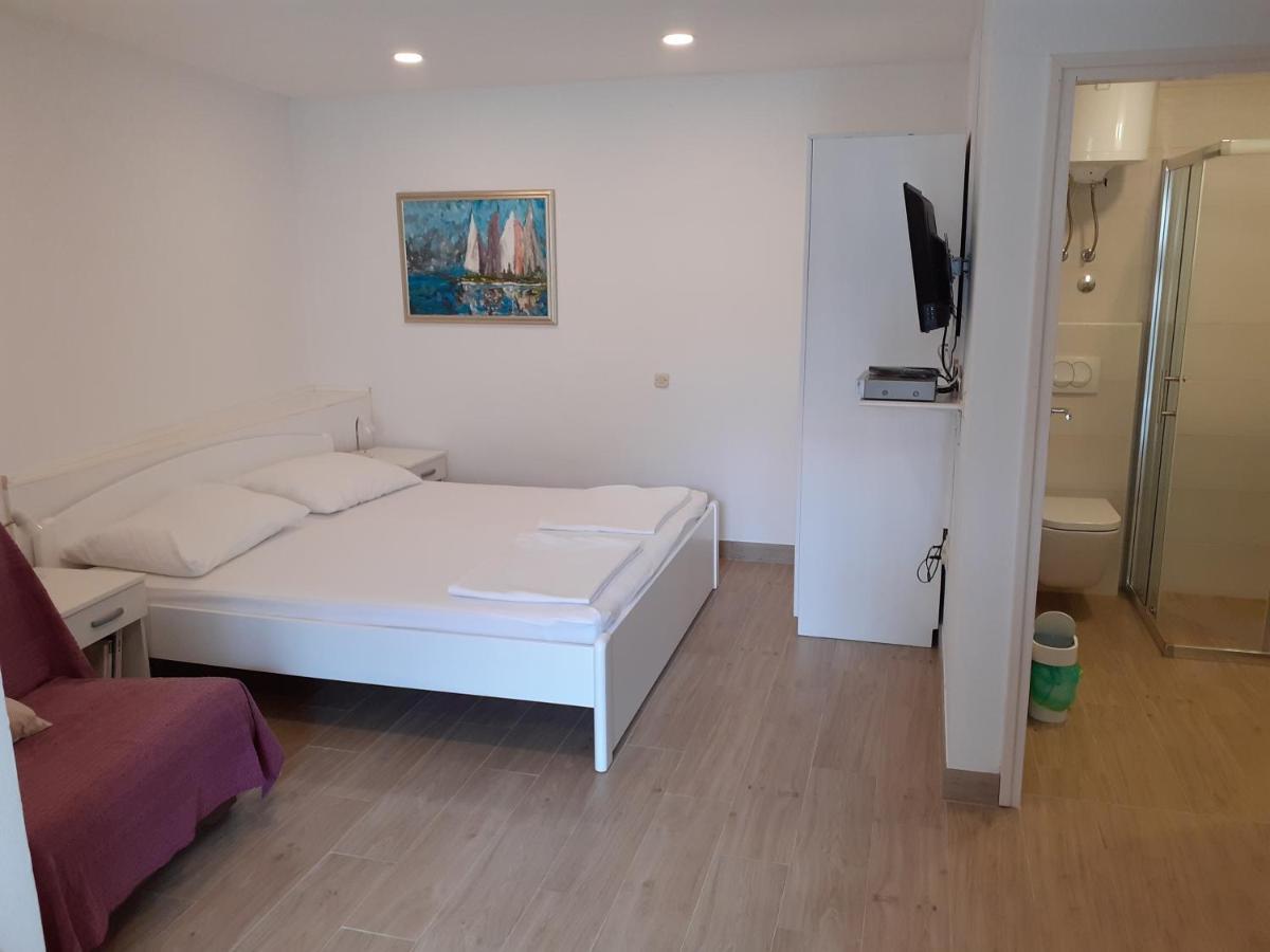 Apartments Haracic Хвар Экстерьер фото